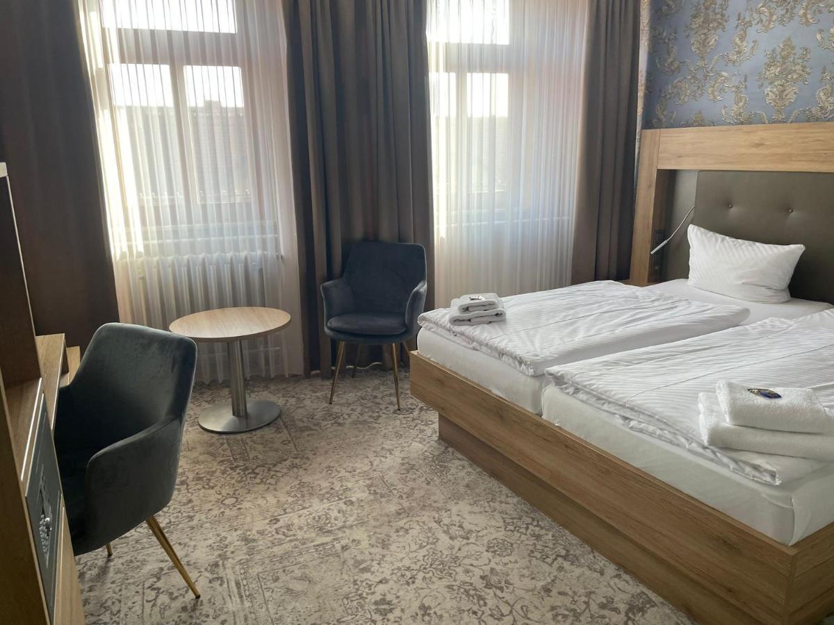 Hotel Schwarzer Adler Tangermünde Eksteriør bilde