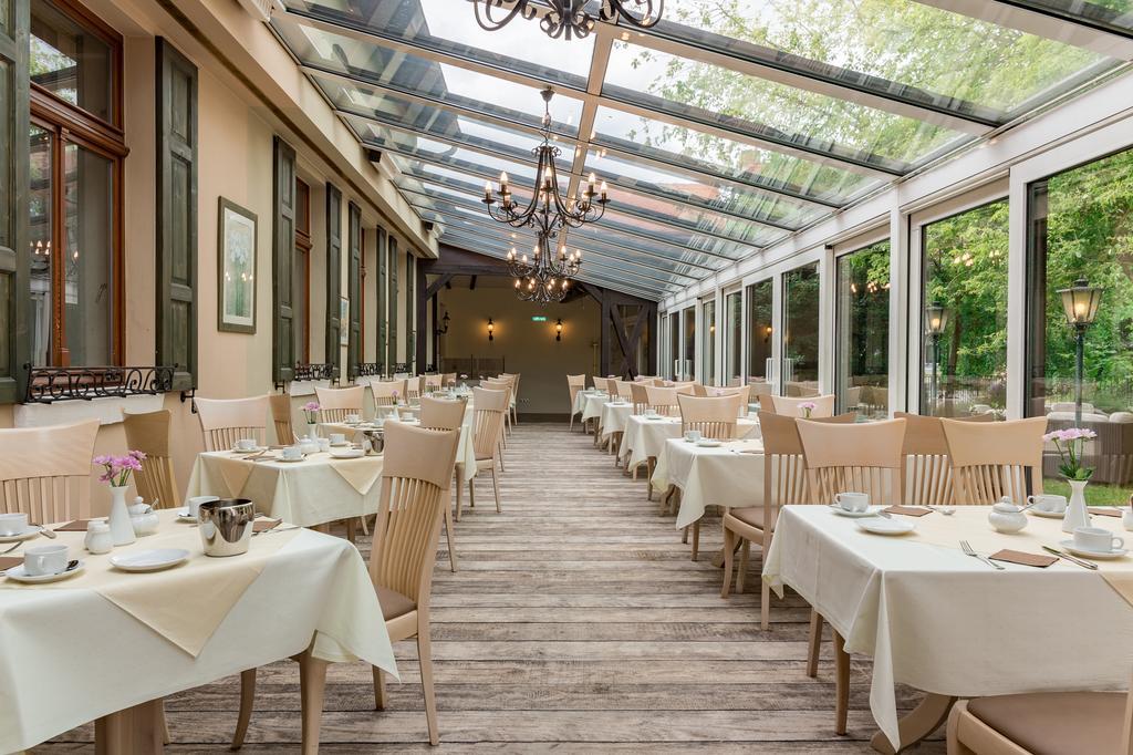 Hotel Schwarzer Adler Tangermünde Eksteriør bilde