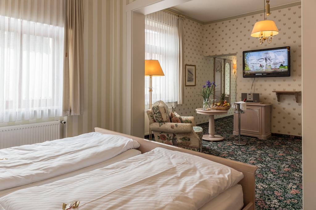 Hotel Schwarzer Adler Tangermünde Eksteriør bilde
